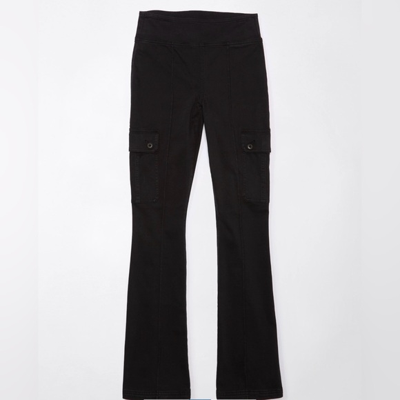American Eagle Outfitters Denim - AE Stretch Pull-On High-Waisted Kick
Bootcut Cargo Pant